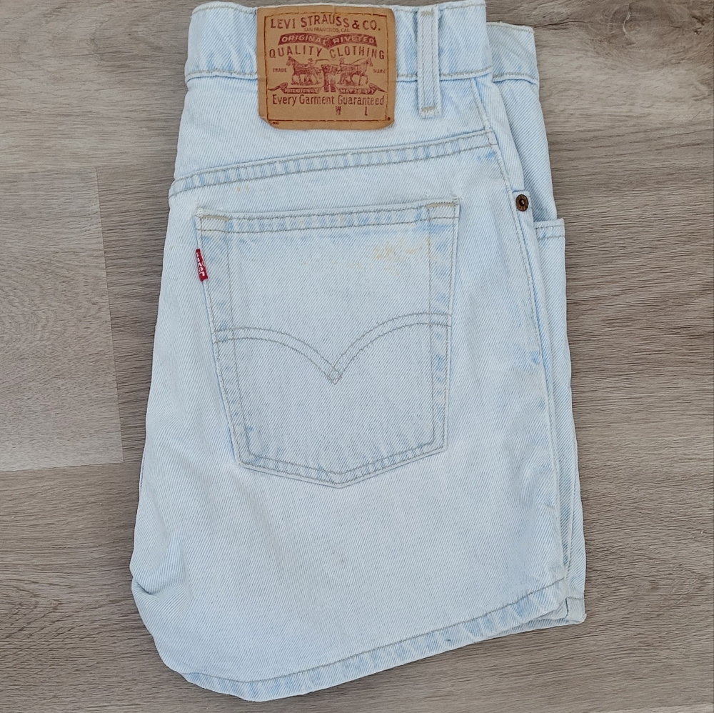 Vintage Highwaisted Levi's Shorts